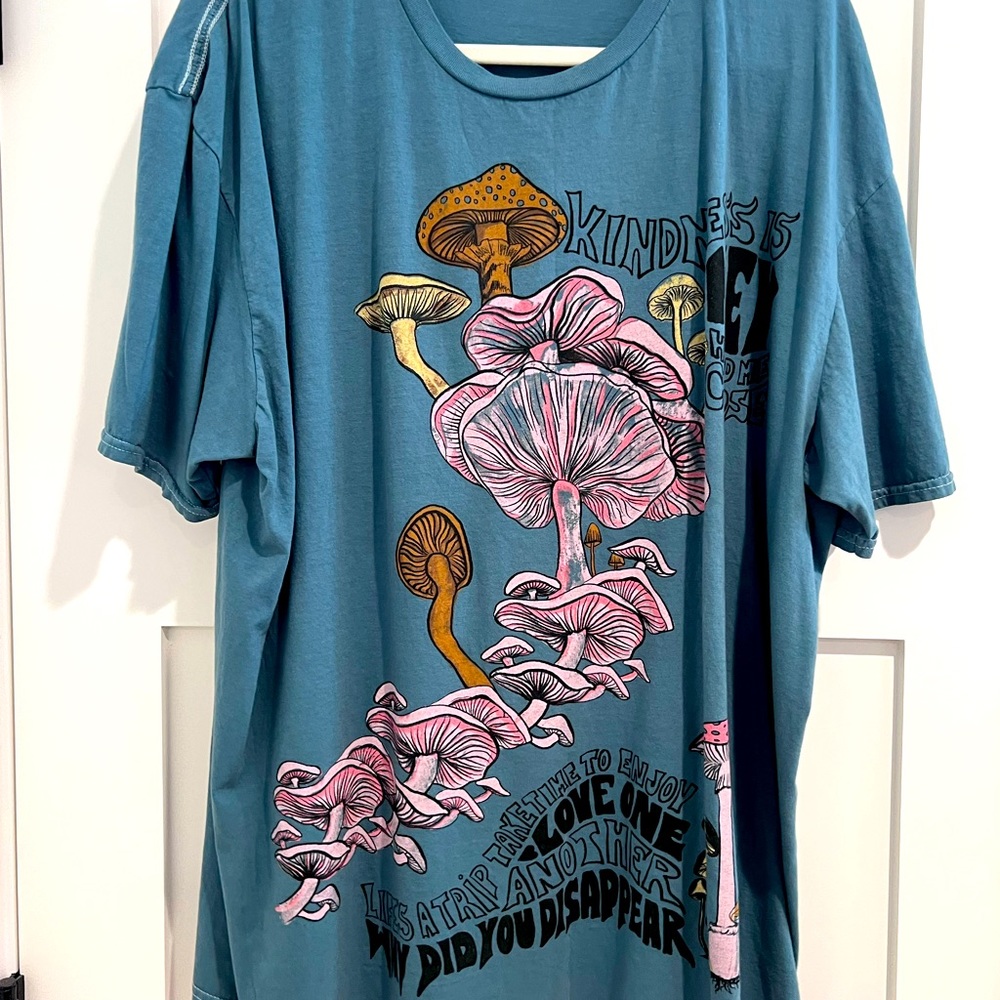 UO Project Social T